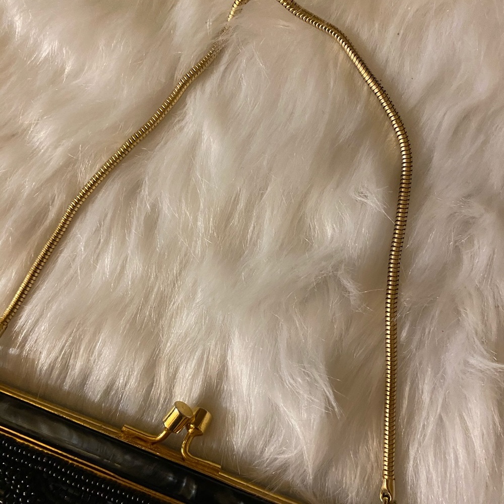 Purse - Picture 2 of 9